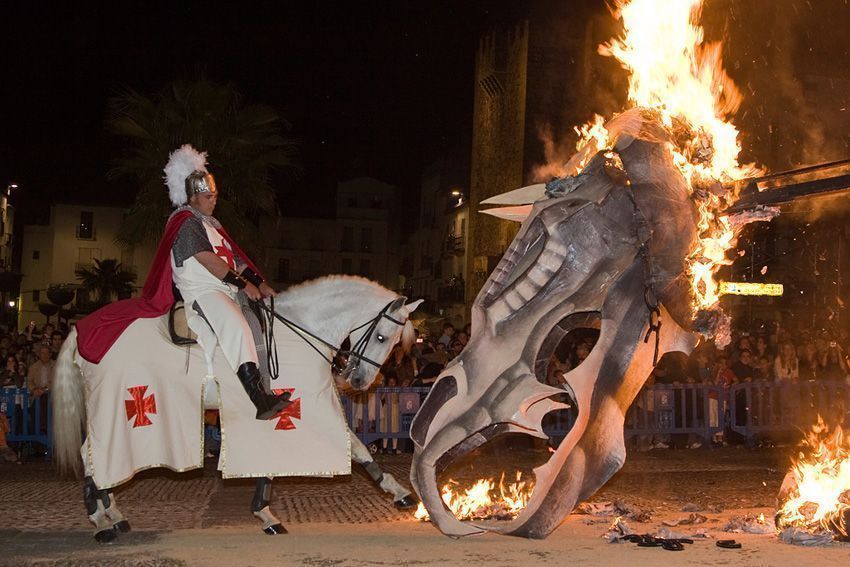 concurso-de-dragones-y-cortejo-desfile-san-jorge-2025