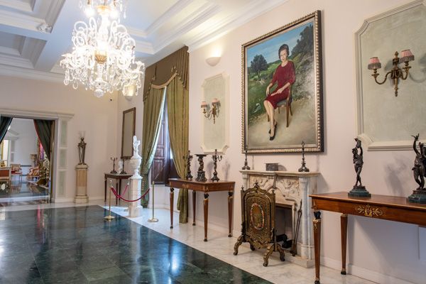 palacio-de-los-golfines-de-abajo:-donde-la-historia-cobra-vida