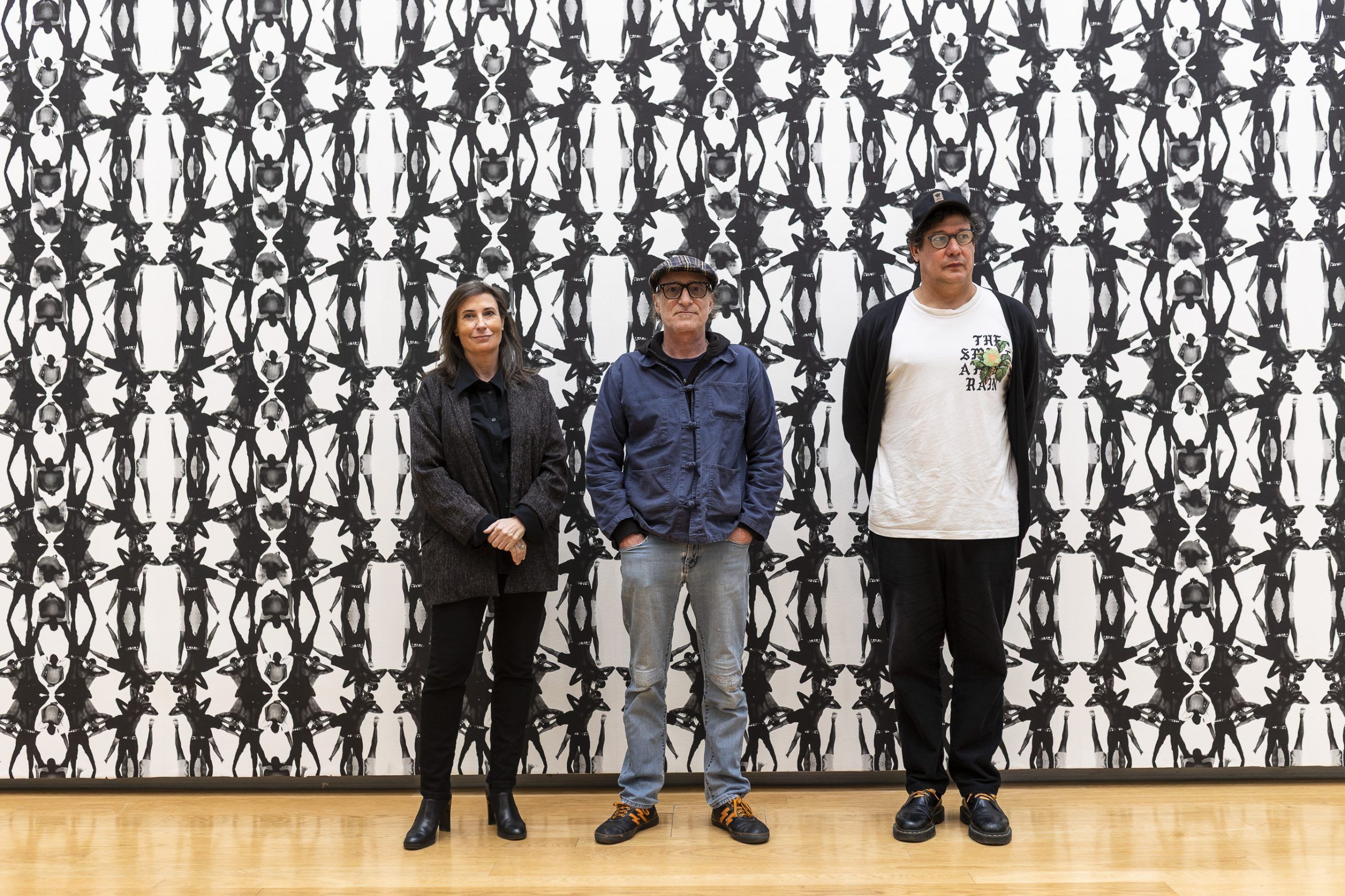 el-museo-helga-de-alvear-inaugura-una-gran-exposicion-individual-de-santiago-sierra