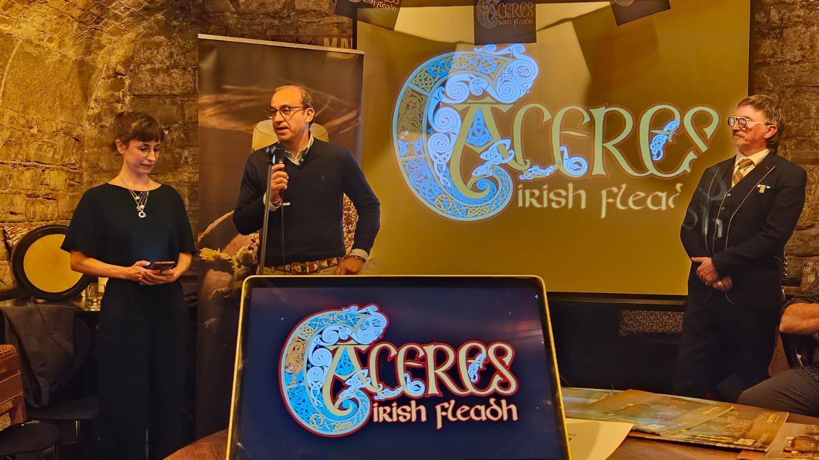 caceres-intensifica-las-relaciones-culturales-y-economicas-con-irlanda