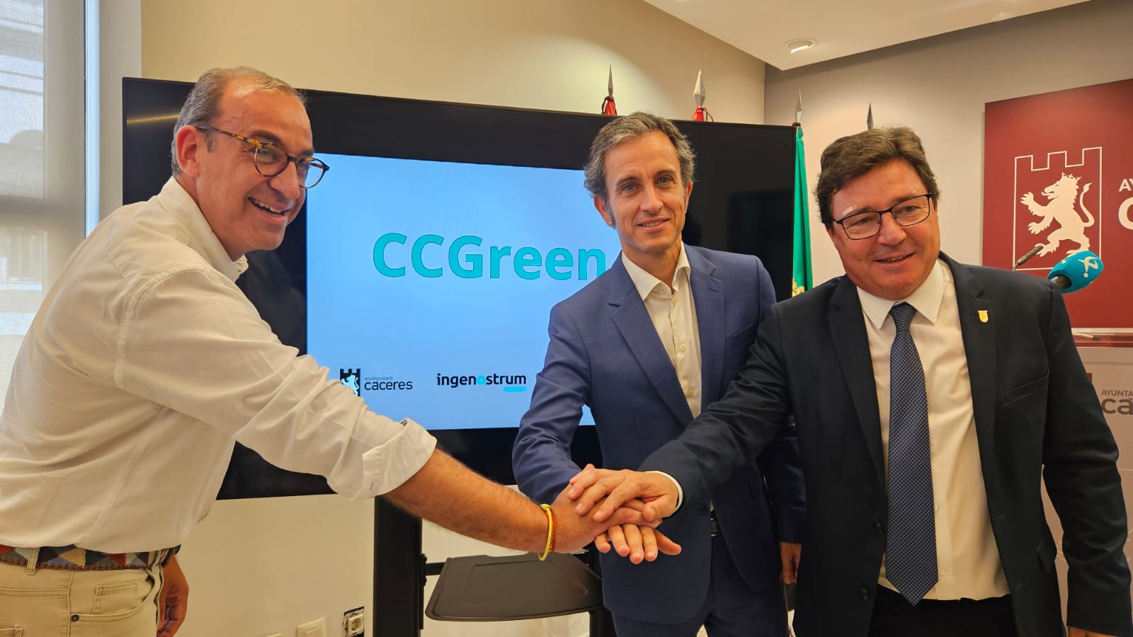 el-ayuntamiento,-junta-de-extremadura-e-ingenostrum-firman-un-protocolo-de-actuacion-para-que-el-proyecto-ccgreen-pueda-ejecutarse-lo-antes-posible