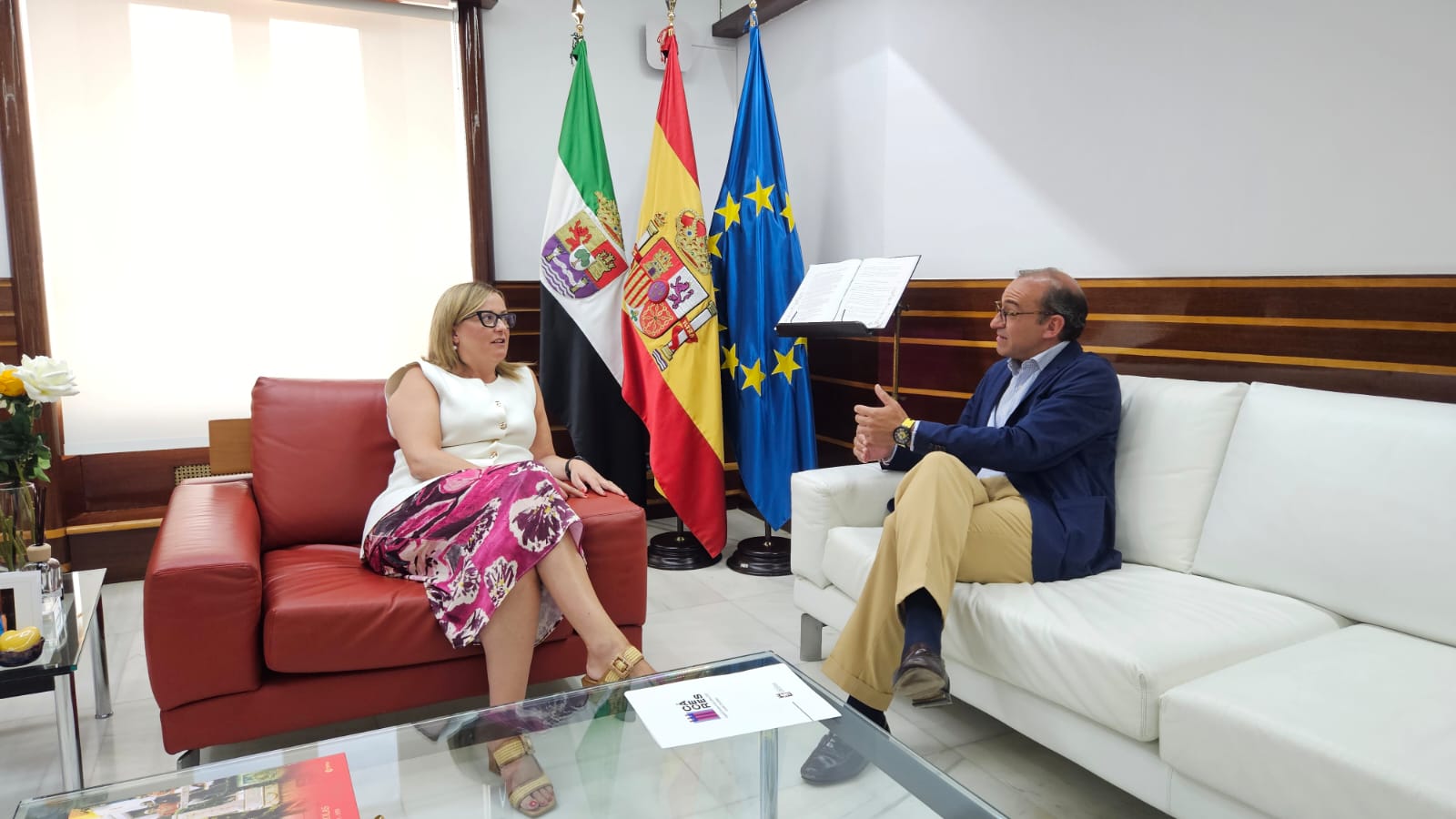 la-asamblea-de-extremadura-y-el-ayuntamiento-de-merida-respaldan-la-candidatura-de-caceres-a-capital-cultural-2031