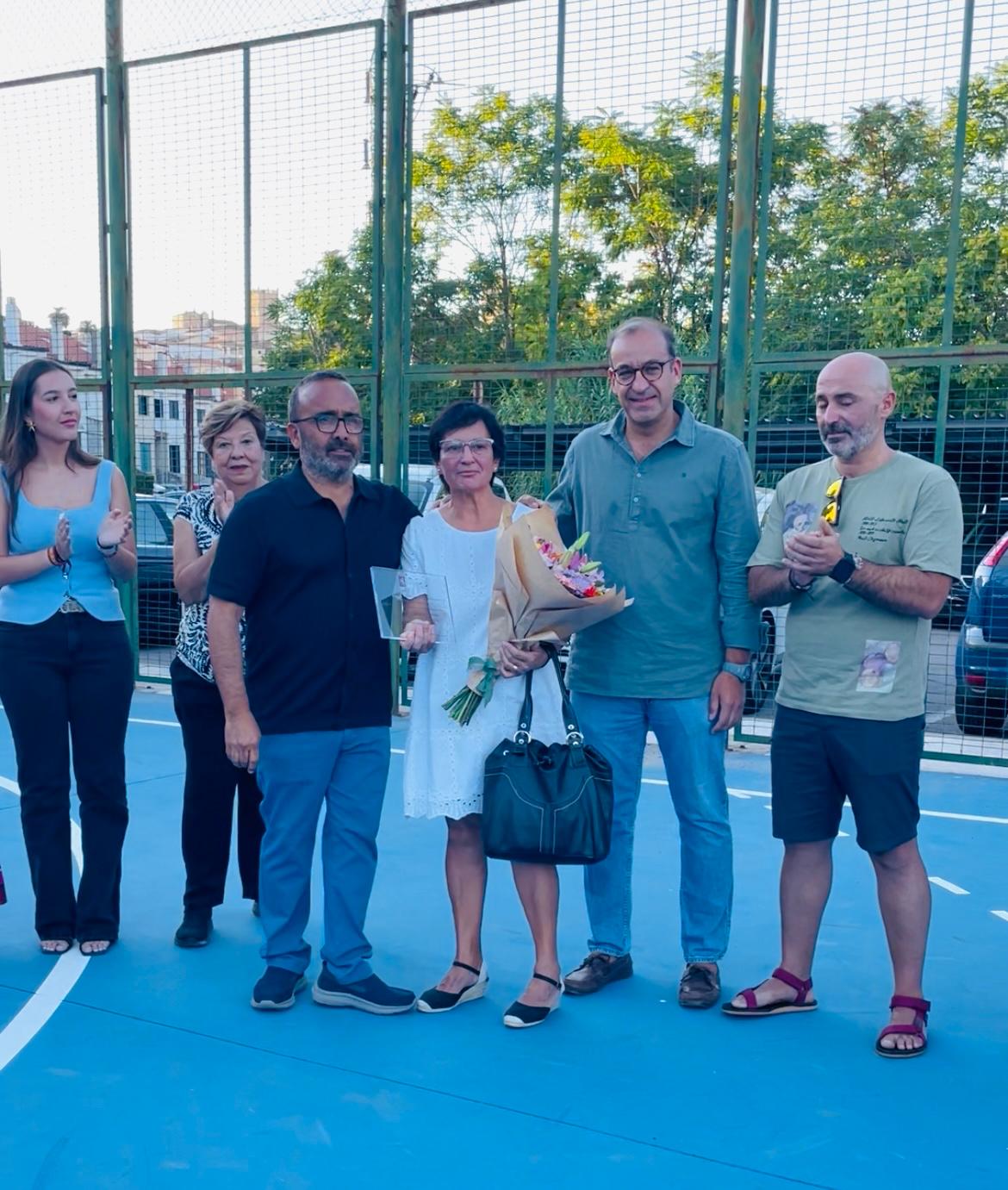 el-ayuntamiento-de-caceres-rinde-homenaje-a-alejandro-martinez-“bobi”-en-las-pistas-de-san-francisco,-que-ya-llevan-su-nombre