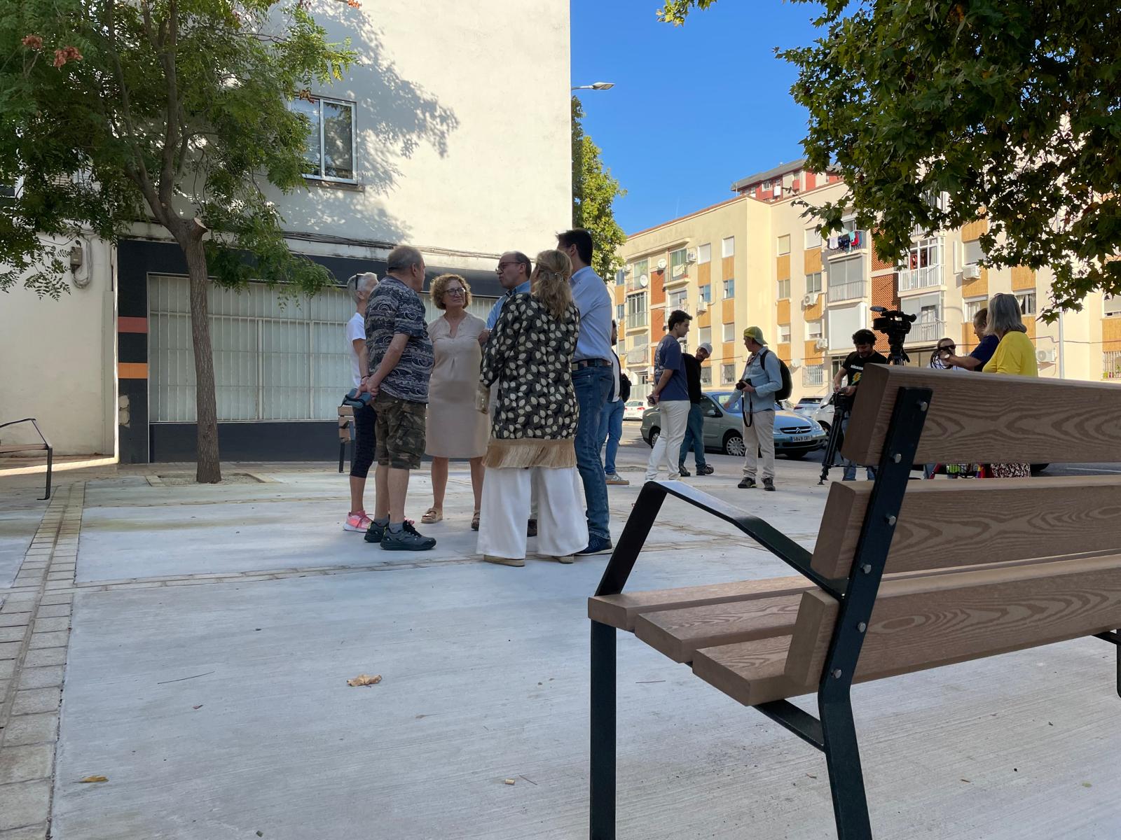 rafa-mateos-anuncia-la-instalacion-de-24-farolas-en-la-avenida-de-la-hispanidad-para-mejorar-la-iluminacion-y-la-seguridad-vial