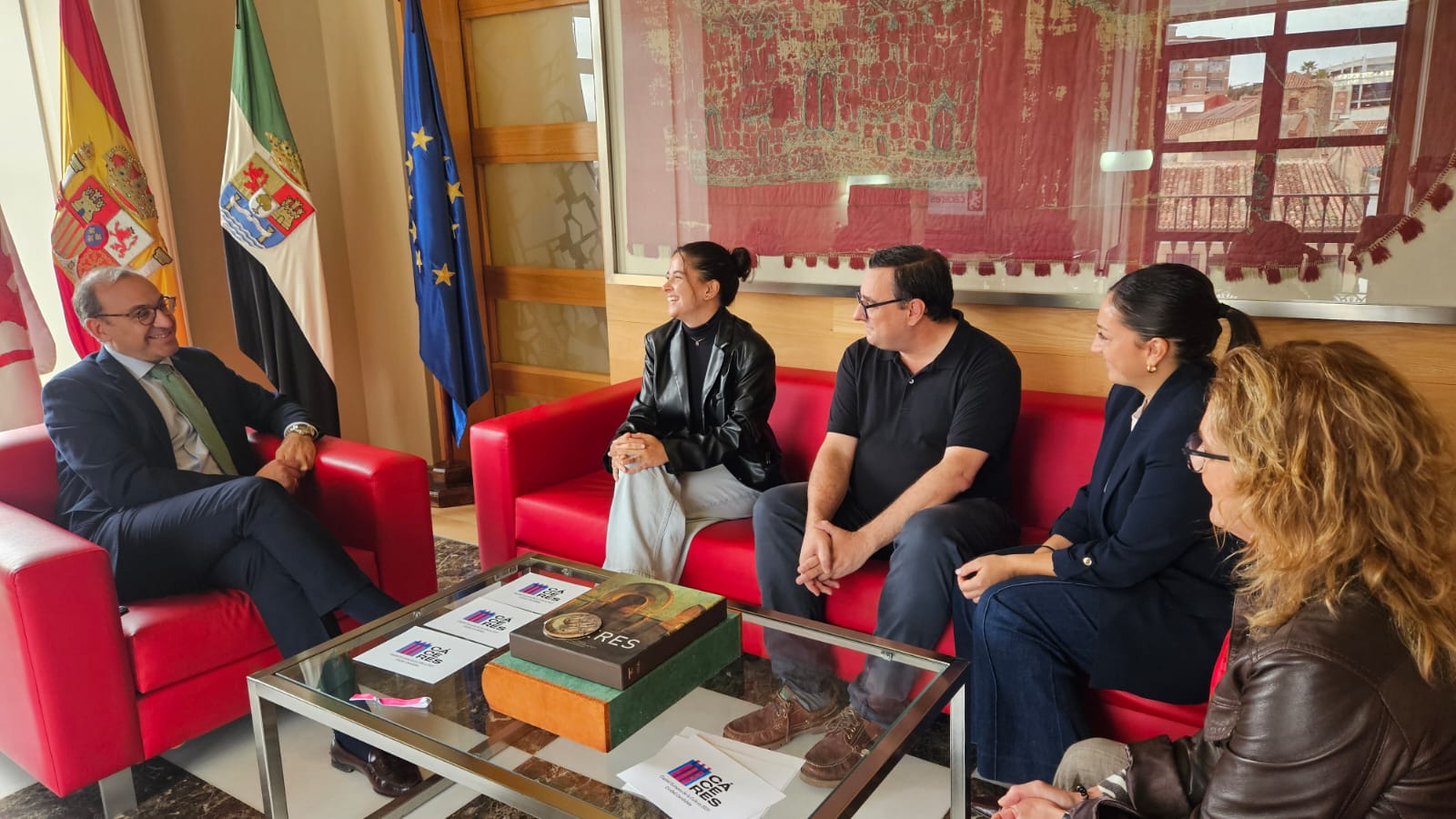 caceres-vuelve-a-tener-representacion-en-la-roche-sur-yon-tras-seis-anos-gracias-al-programa-de-voluntariado-internacional