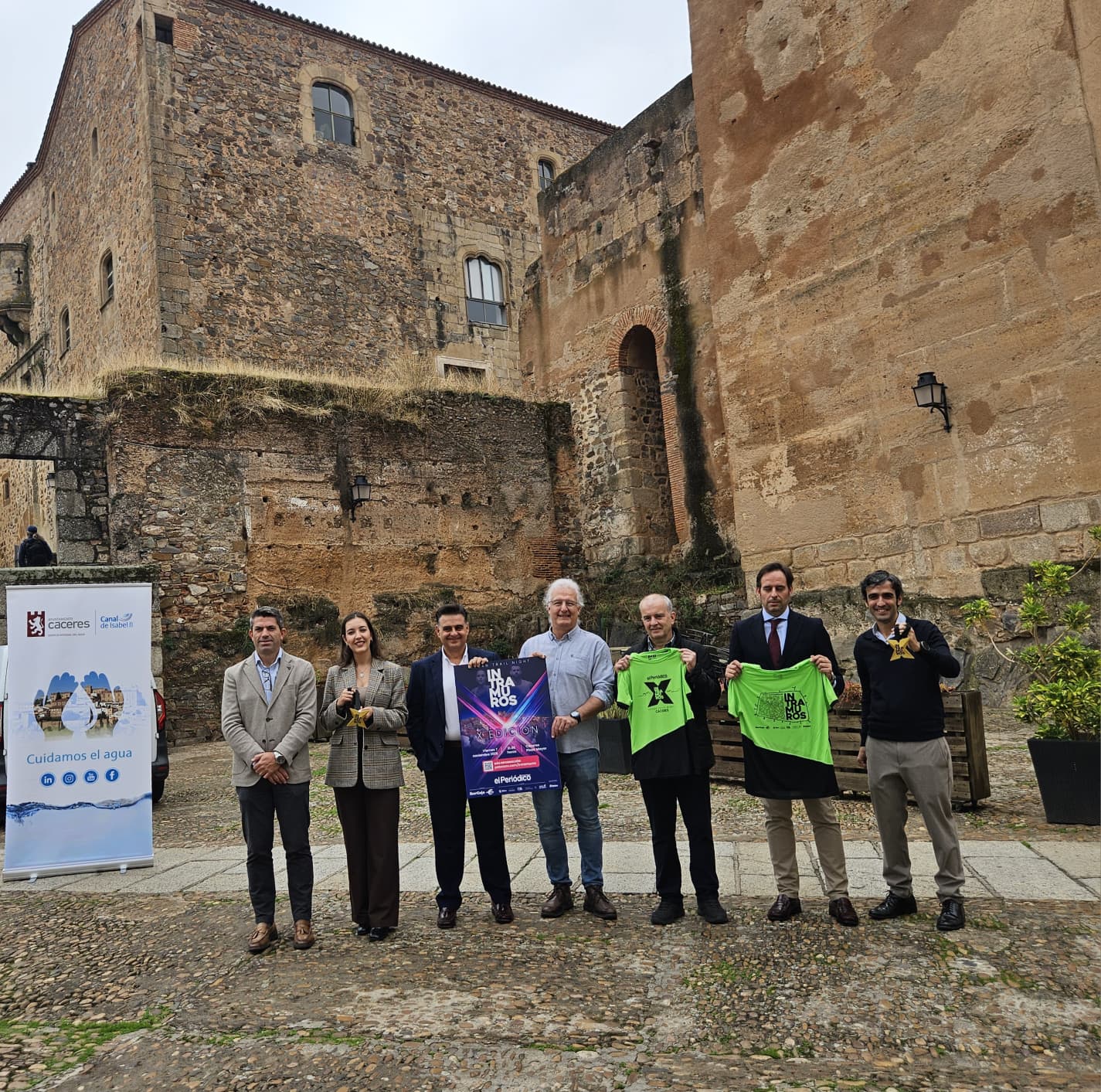 la-carrera-‘intramuros-urban-trail-night’-celebra-su-decima-edicion-en-el-corazon-de-caceres-con-record-de-inscripciones
