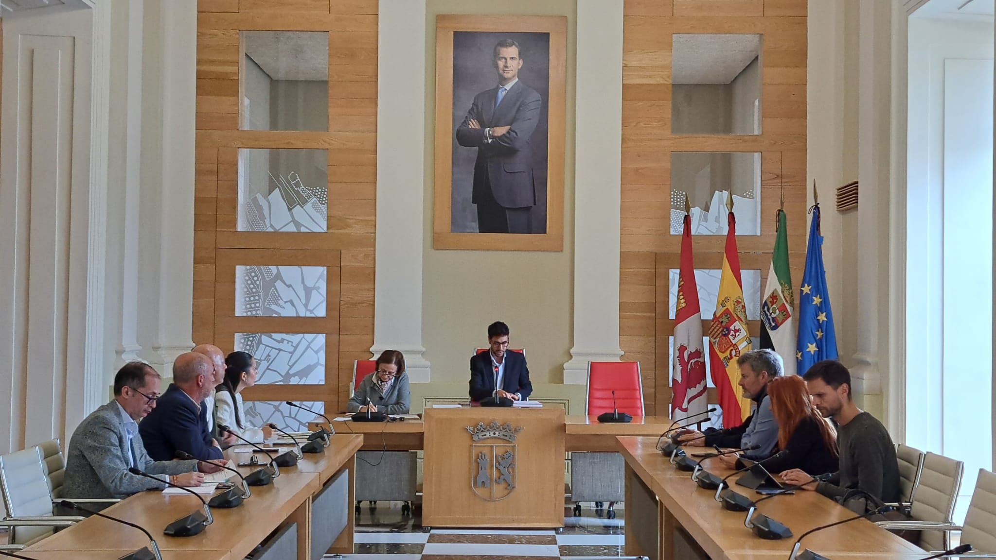 caceres-renueva-el-distintivo-de-destino-turistico-inteligente
