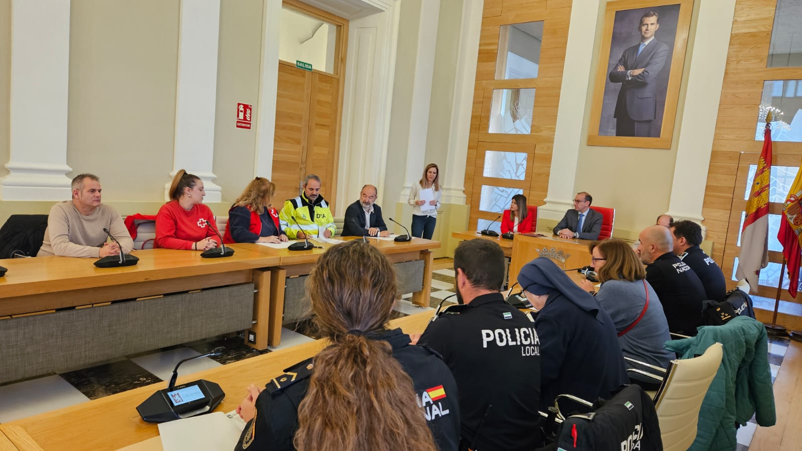 el-ayuntamiento-firma-el-itinerario-de-emergencia-social-para-personas-sin-hogar-ante-condiciones-atmosfericas-adversas-2025-2026