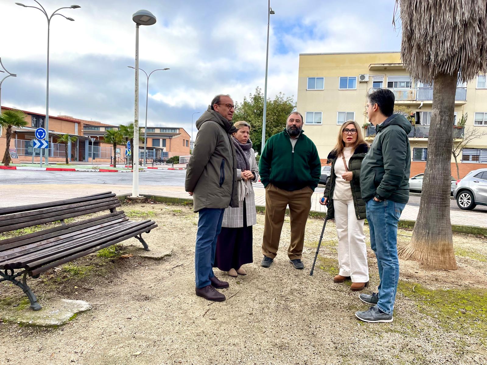 el-ayuntamiento-de-caceres-inicia-el-asfaltado-de-la-calle-ana-mariscal-y-realiza-otras-actuaciones-de-mejora-en-mejostilla
