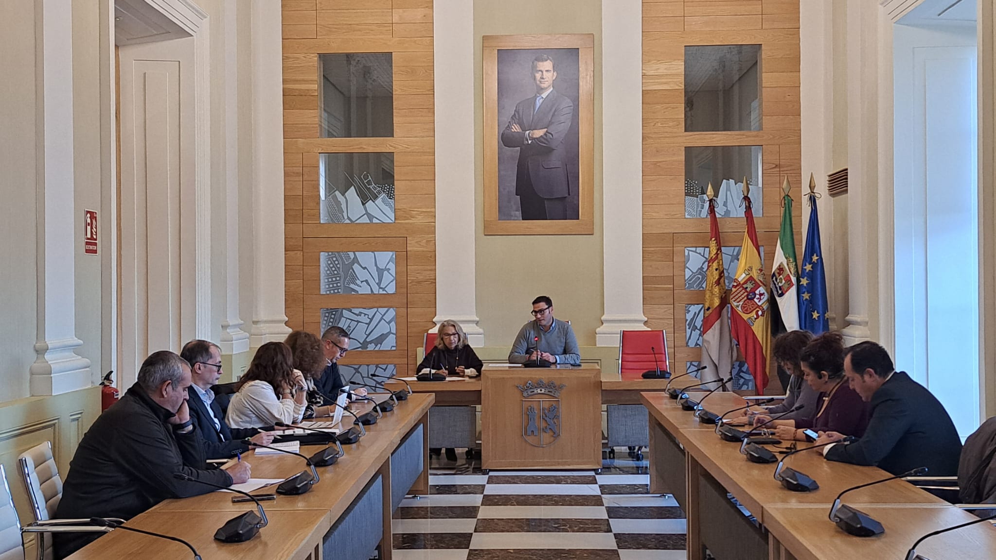 el-consejo-sectorial-de-comercio-propone-los-dos-dias-de-apertura-del-comercio-de-caceres-durante-los-domingos-y-festivos-de-2026