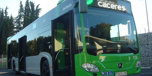 el-ayuntamiento-inicia-el-expediente-para-garantizar-en-2026-los-descuentos-del-50%-en-el-transporte-urbano-y-la-gratuidad-de-los-abonos-joven-y-senior