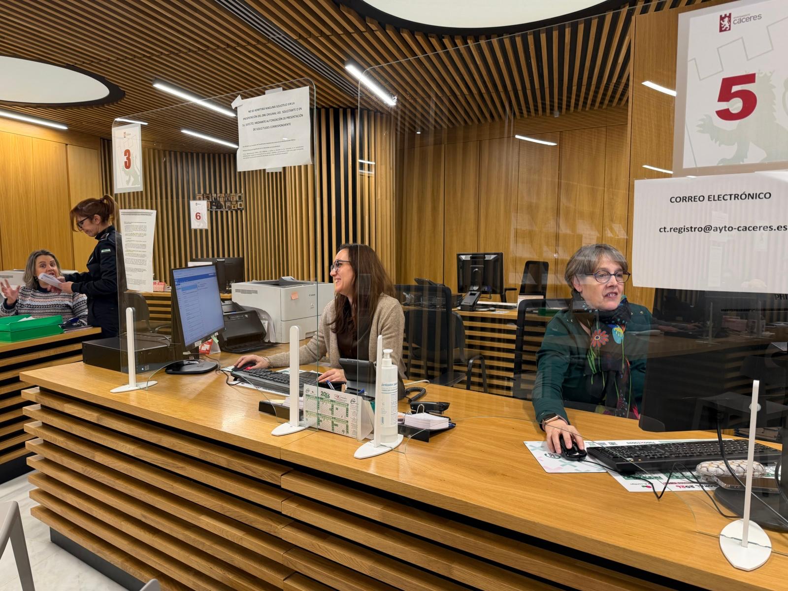 el-ayuntamiento-de-caceres-hace-efectiva-en-la-nomina-de-enero-la-subida-salarial-del-1,5%-a-los-empleados-publicos