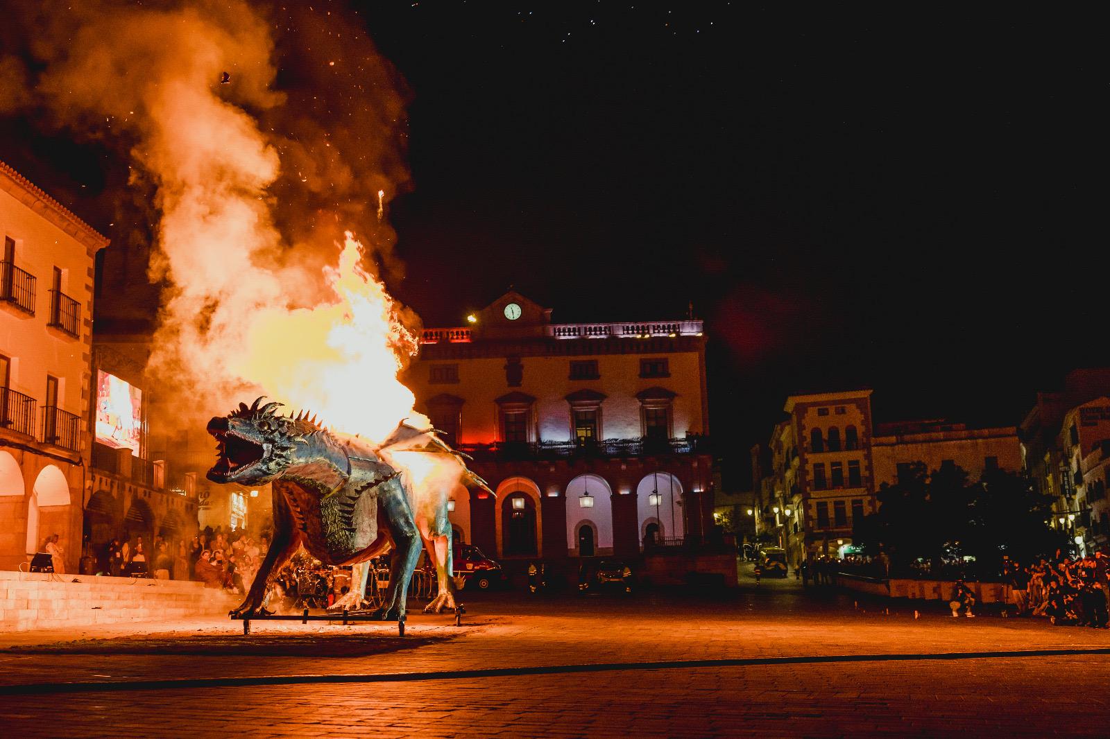 abierto-el-plazo-para-solicitar-plataformas-municipales-para-el-desfile-de-san-jorge