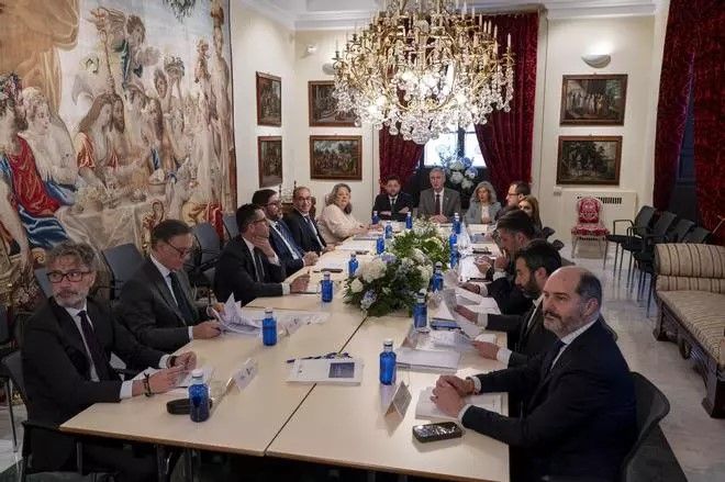 el-palacio-acoge-la-asamblea-del-grupo-de-ciudades-patrimonio-de-espana