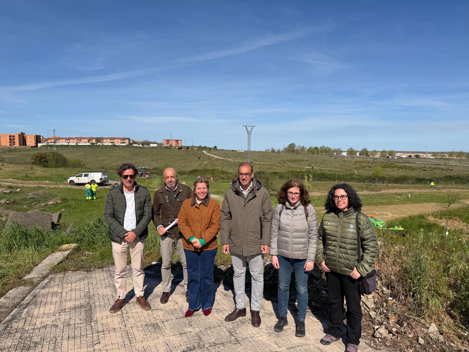 caceres-refuerza-la-prevencion-de-incendios-con-desbroce-los-365-dias-del-ano