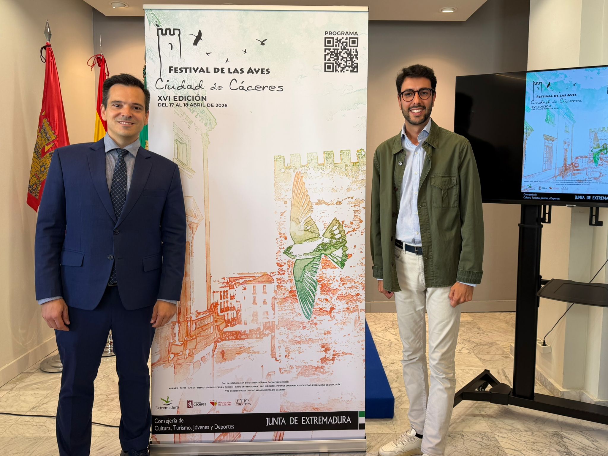caceres-acoge-una-nueva-edicion-del-festival-de-las-aves-con-actividades-para-todos-los-publicos