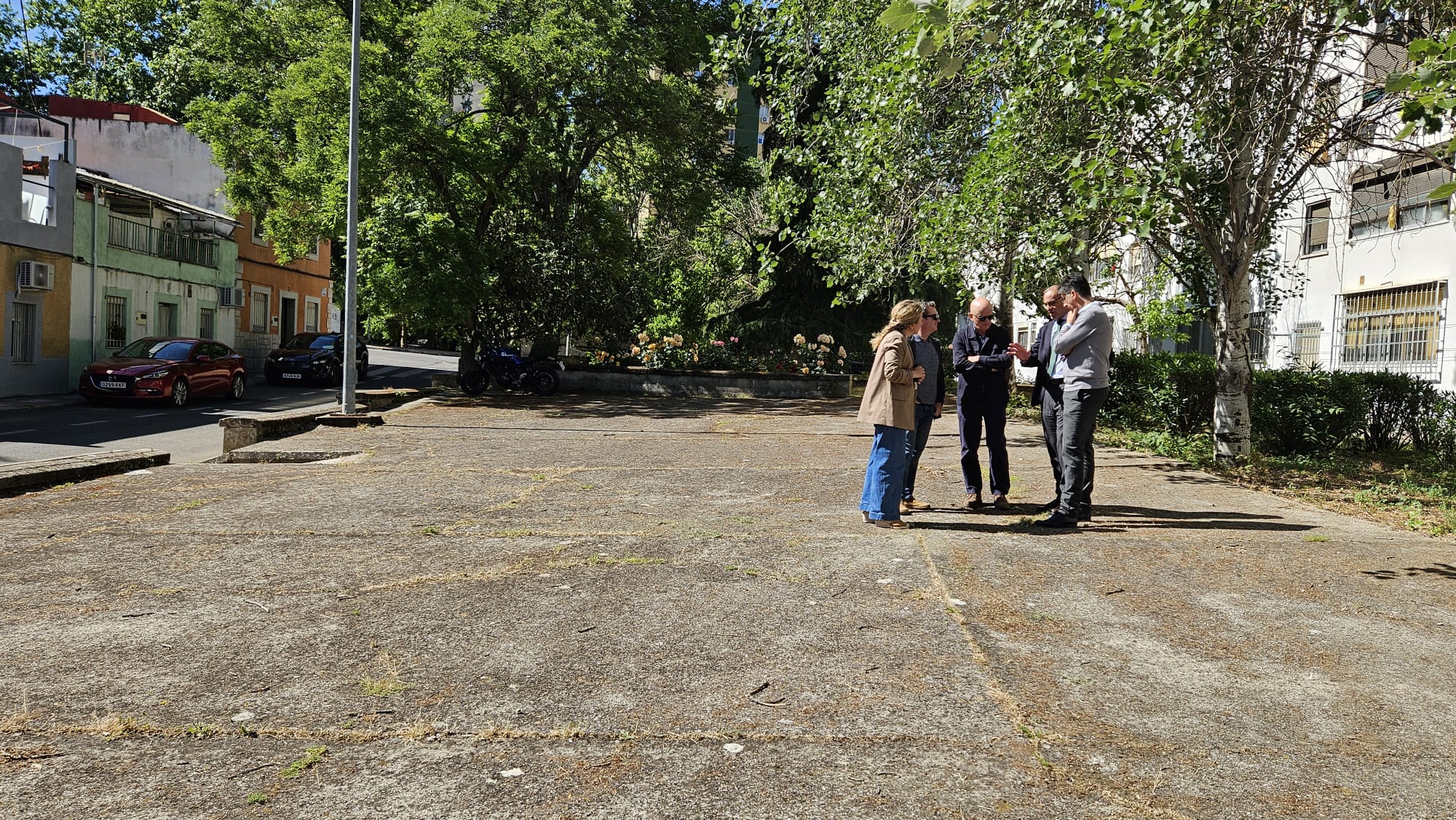 el-ayuntamiento-de-caceres-construira-un-nuevo-aparcamiento-en-superficie-en-llopis-iborra- 