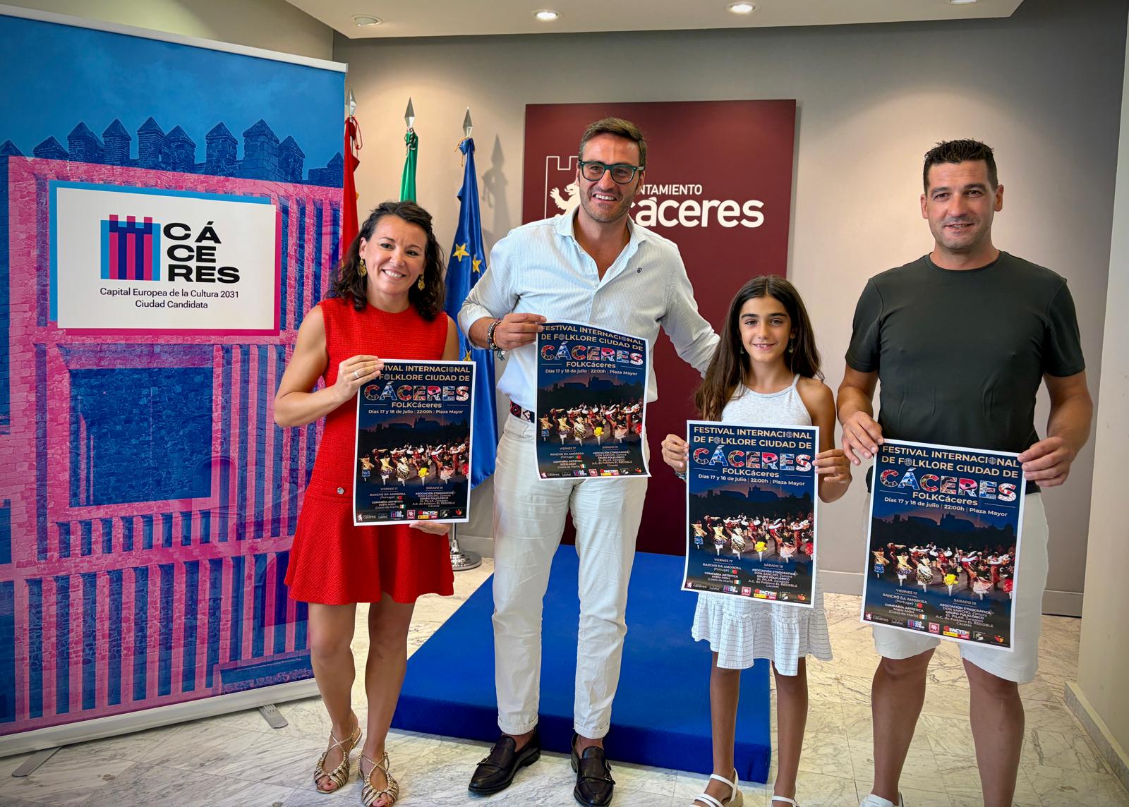 el-mejor-folklore-nacional-e-internacional-se-da-cita-en-el-festival-internacional-de-folklore-“ciudad-de-caceres”
