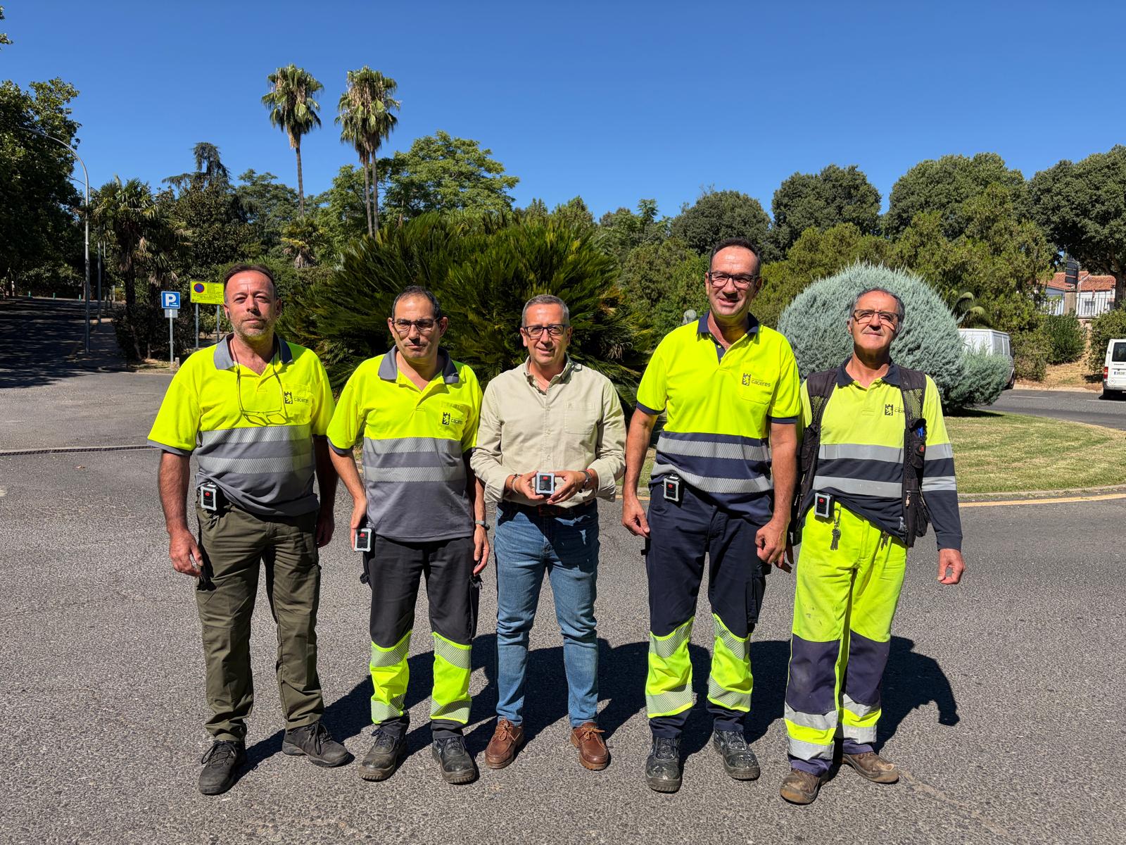 el-ayuntamiento-de-caceres-incorpora-tecnologia-de-ultima-generacion-para-proteger-a-los-trabajadores-municipales-frente-a-las-altas-temperaturas