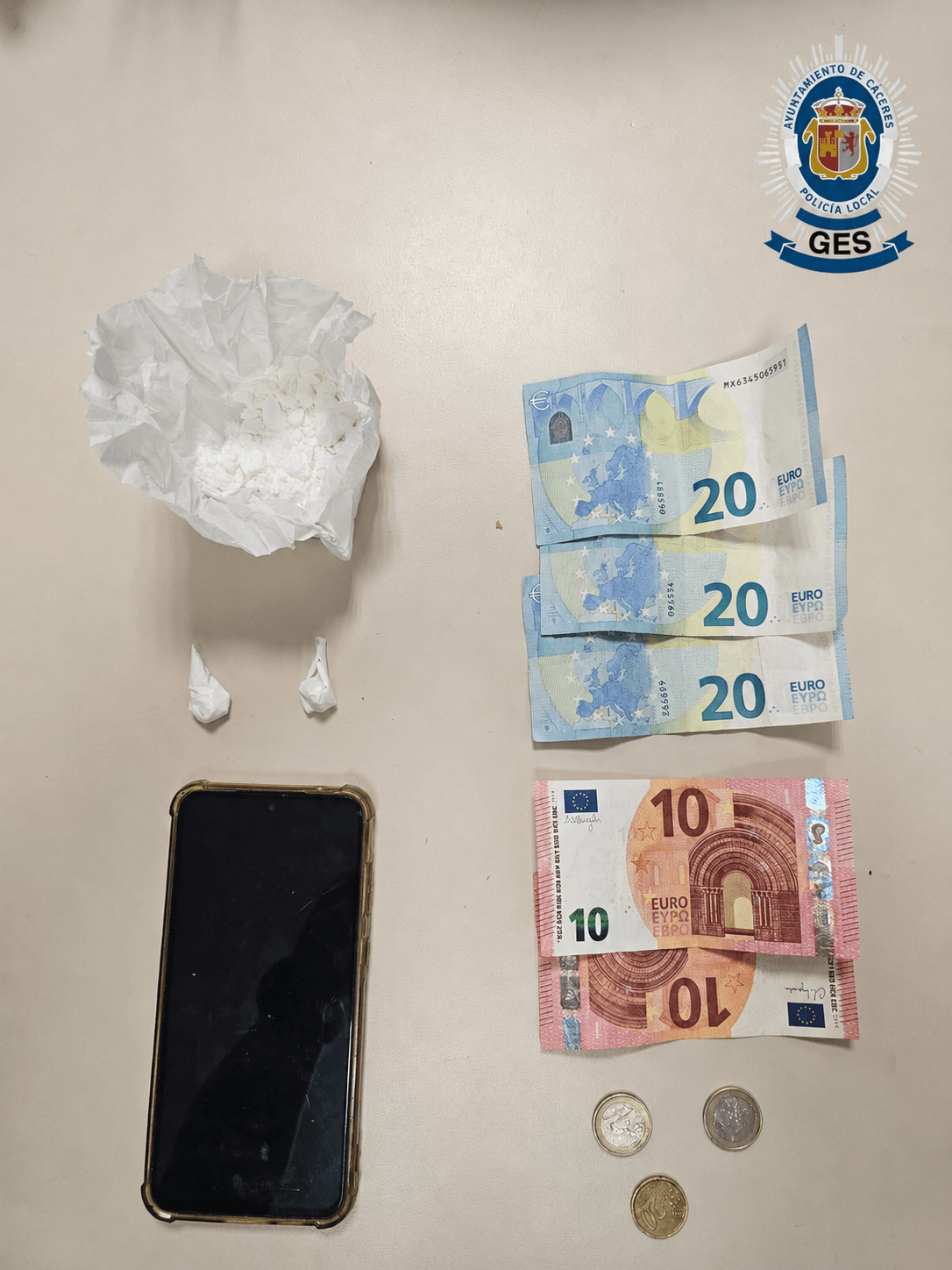 la-policia-local-detiene-a-un-varon-de-48-anos-tras-intervenirle-cerca-de-28-gramos-de-cocaina