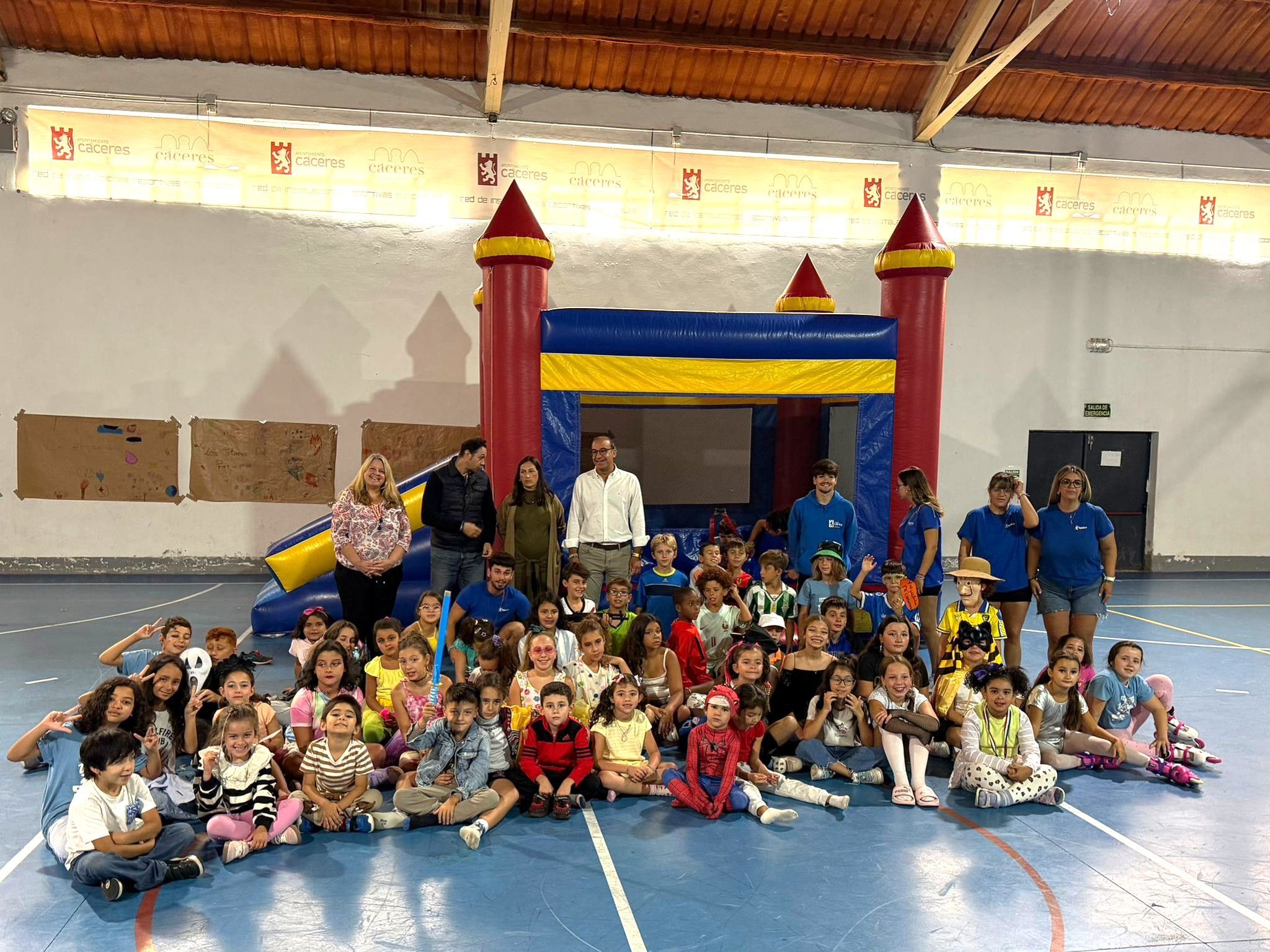 los-campamentos-urbanos-del-imas-ponen-el-broche-final-a-sus-actividades-con-una-gran-fiesta