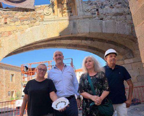 las-obras-de-restauracion-de-la-iii-fase-de-la-muralla-sacan-a-la-luz-la-corona-original-de-la-virgen-de-la-estrella