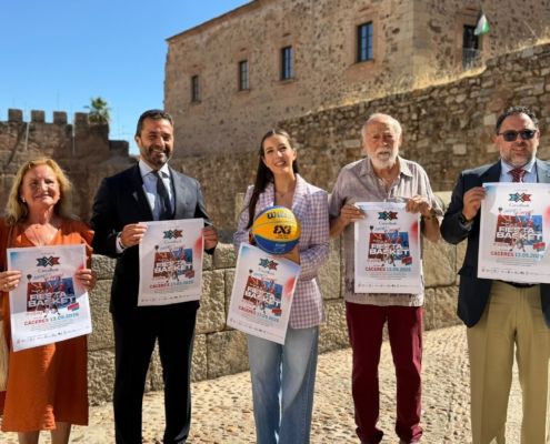 la-plaza-mayor-se-convierte este-domingo 13-en-una-gran-cancha-de-baloncesto-con-el circuito-3×3-caixabank