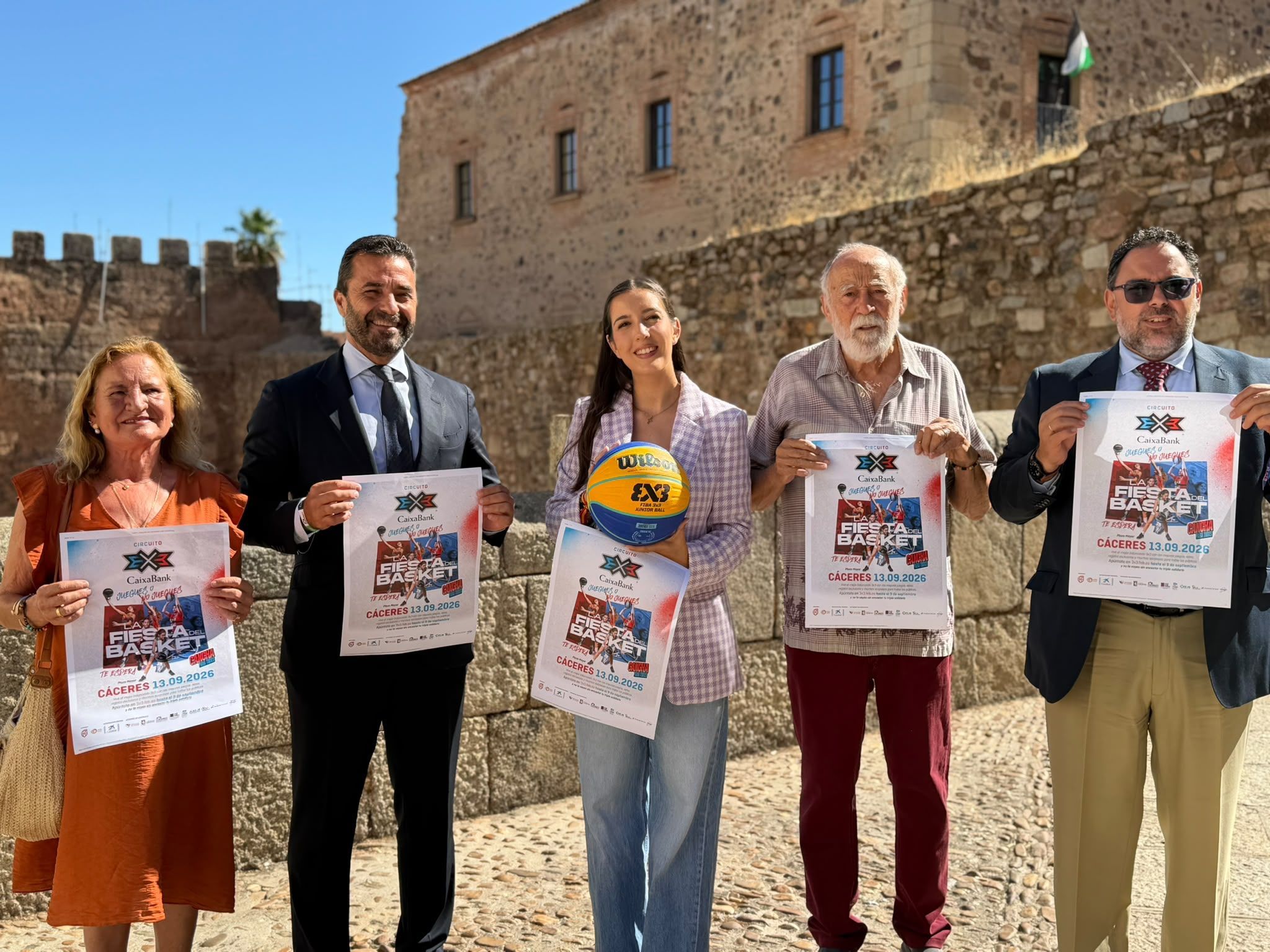 la-plaza-mayor-se-convierte este-domingo 13-en-una-gran-cancha-de-baloncesto-con-el circuito-3×3-caixabank