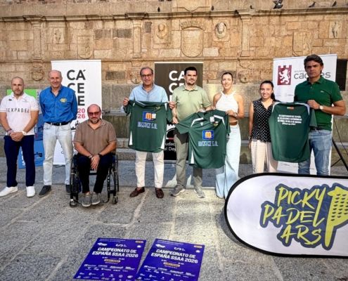 los-mejores-jugadores-de-padel-en-silla-de-ruedas-de-7-selecciones-autonomicas-se-dan-cita-en-caceres