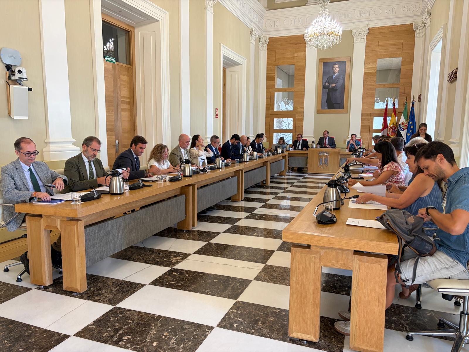 el-pleno-aprueba-definitivamente-la-segunda-rebaja-de-impuestos-de-la-legislatura