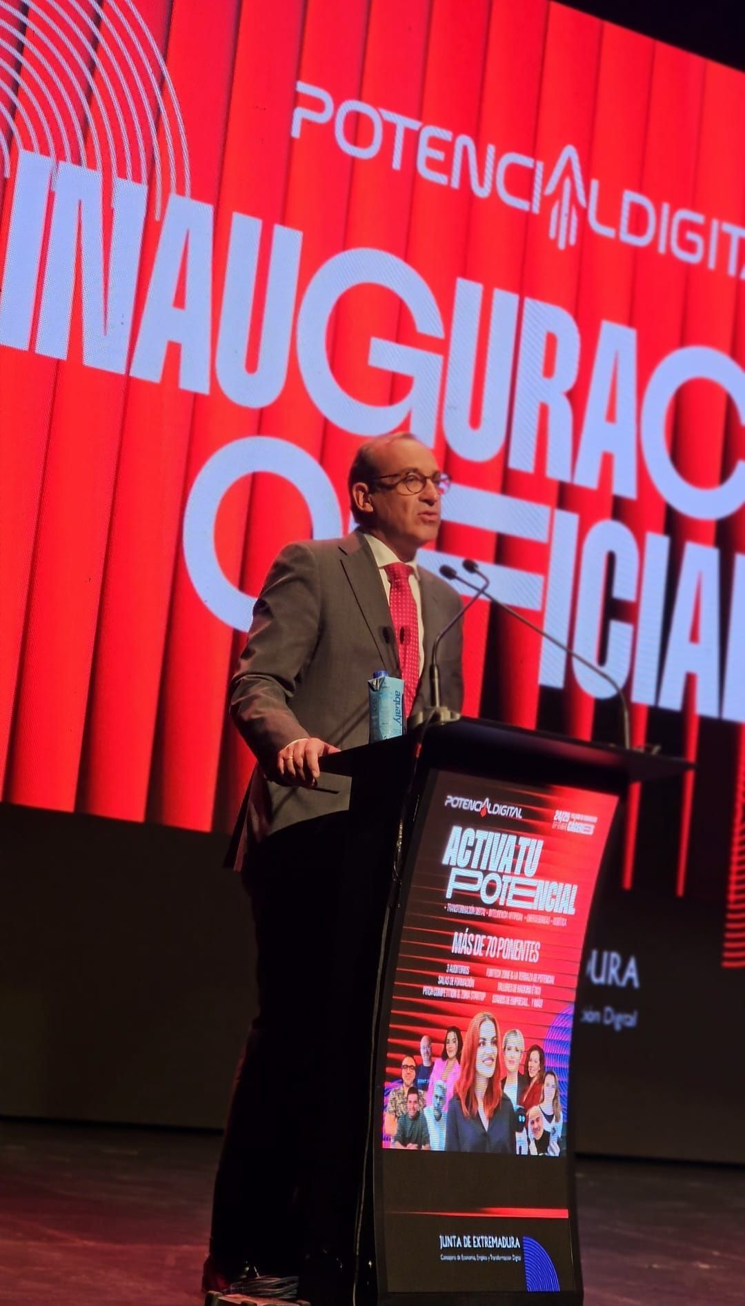 el-alcalde,-rafa-mateos,-reivindica-la-capacidad-de-caceres-para-atraer-talento,-innovacion-e-inversion-durante-la-inauguracion-de-potencial-digital