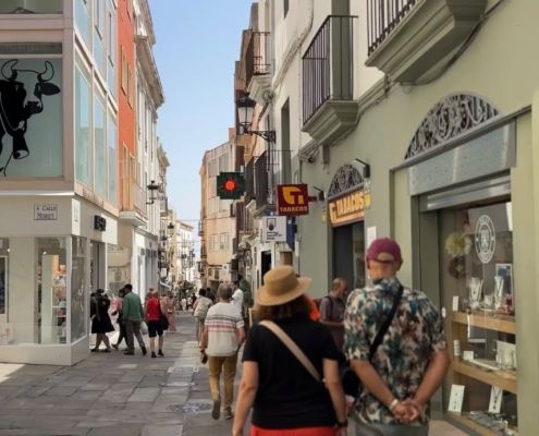 caceres-supera-los-206000-viajeros-y-alcanza-mas-de-318.000-pernoctaciones-hoteleras-hasta-agosto,-con-crecimientos-del-12%-y-del-8%,-respectivamente